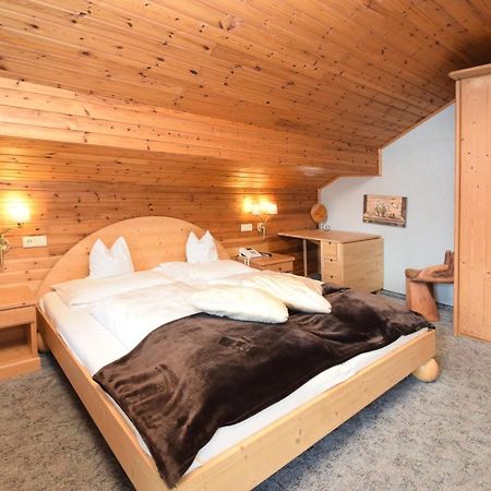 מונגואלפו Hotel Chalet Olympia מראה חיצוני תמונה