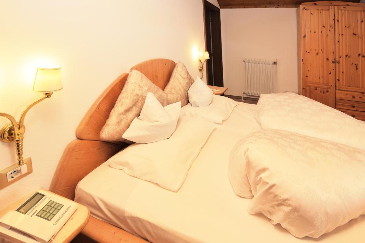 מונגואלפו Hotel Chalet Olympia מראה חיצוני תמונה