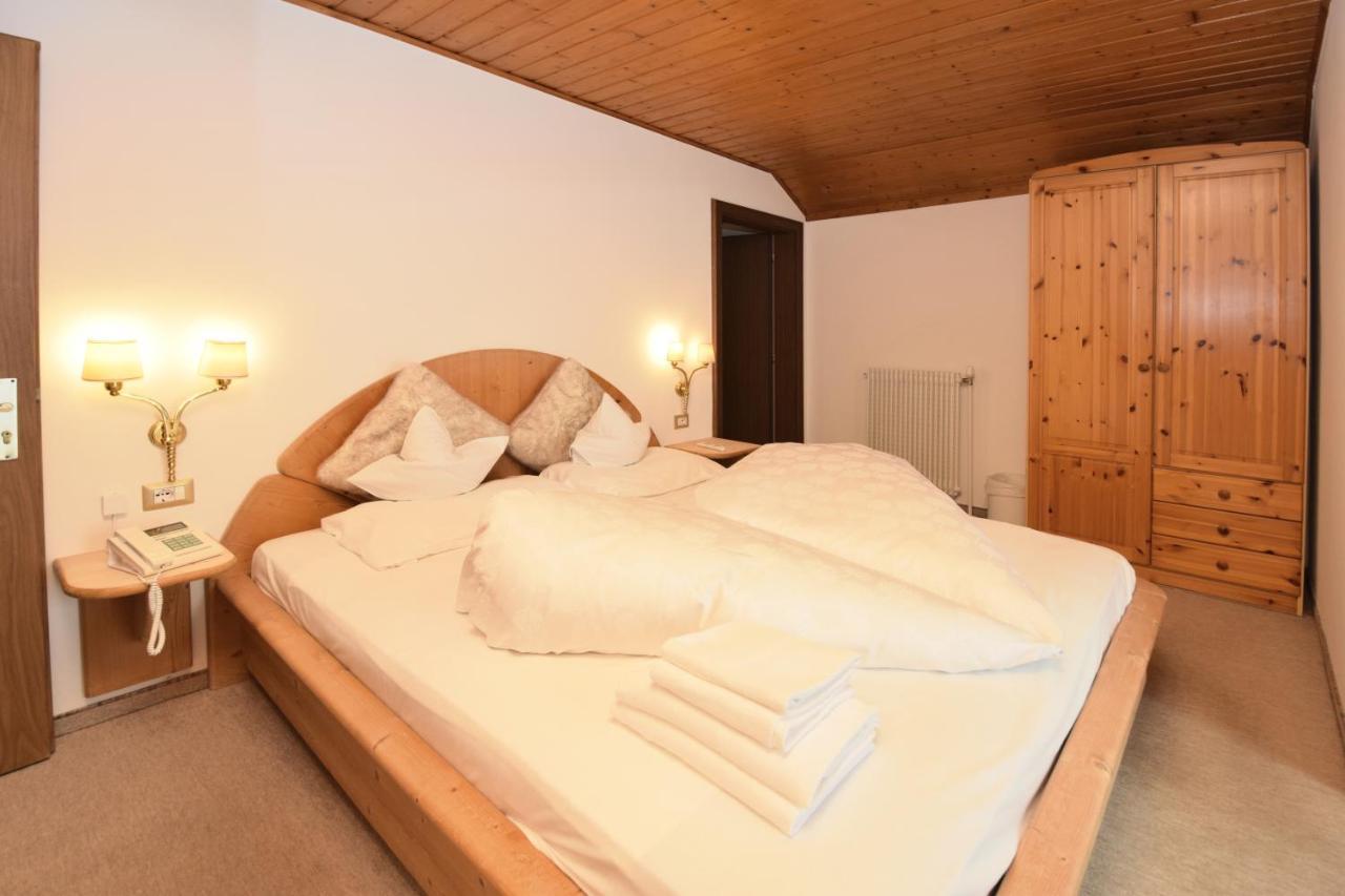 מונגואלפו Hotel Chalet Olympia מראה חיצוני תמונה