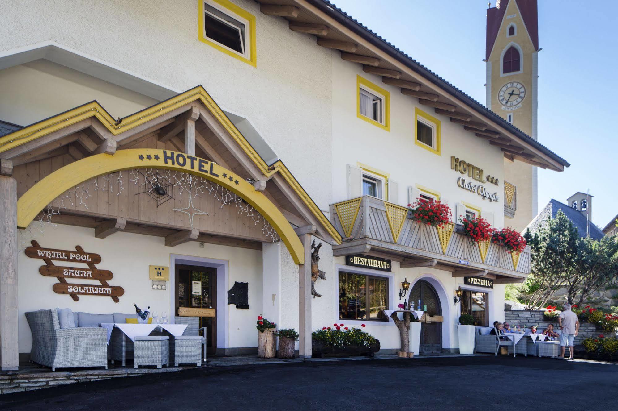 מונגואלפו Hotel Chalet Olympia מראה חיצוני תמונה